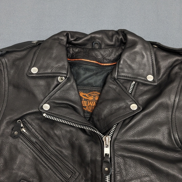 Milwaukee Riders Women's Leather Biker Jacket Size XL Asymmetrical - Picture 13 of 16